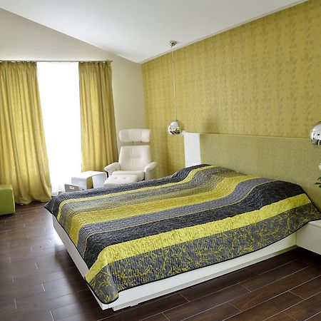Glicinia Hotel Золотые Пески Номер фото